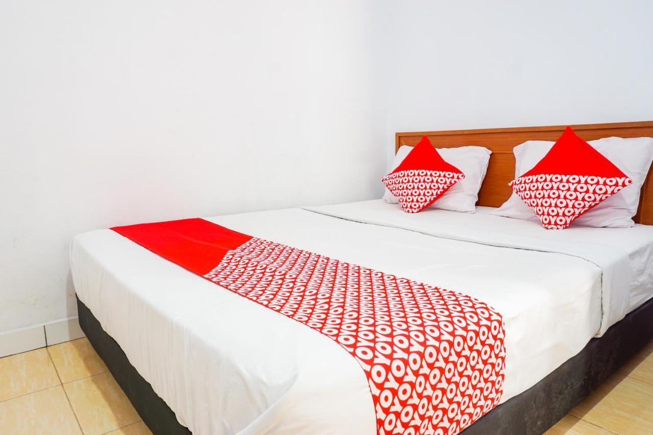Oyo 569 Cigadung Guest House Syariah Μπαντούνγκ Εξωτερικό φωτογραφία